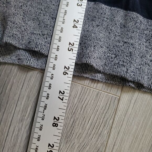 Theory Sweater Men's M Navy Blue V Neck Wool Classic Lightweight Fitted Minimal - Picture 5 of 8